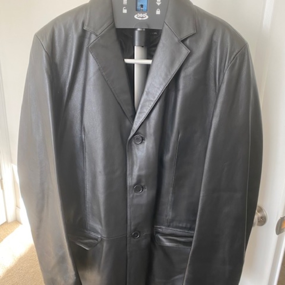 City by Jones of New York Men’s 100% Leather Coat Size 42L
